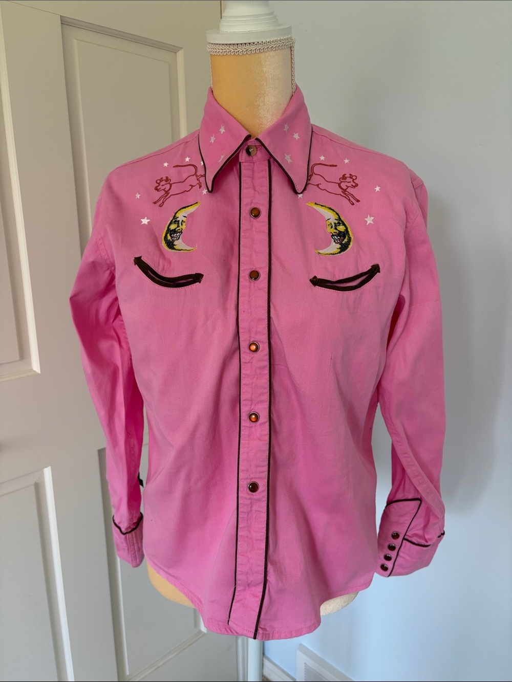 Girls’ Embroidered Pink Western Shirt with Moon Motif